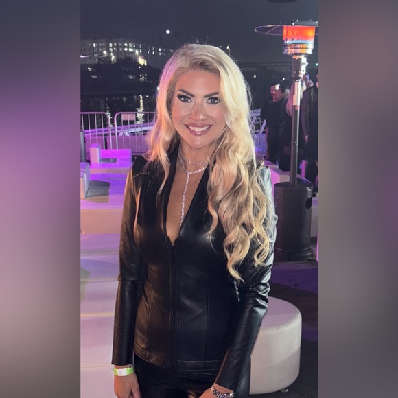 WOLFORD -Jenna zip-front blazer - Black- size 6 NWT - Picture 3 of 6